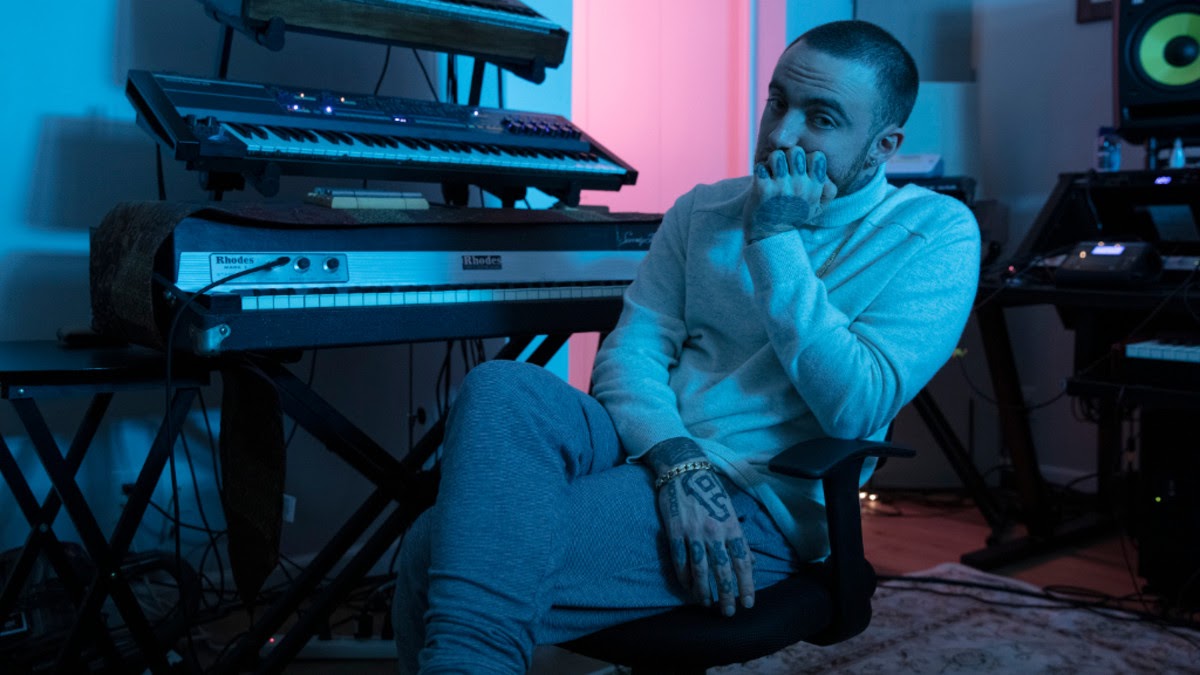 mac-miller-promo-photo-slumped-in-chair